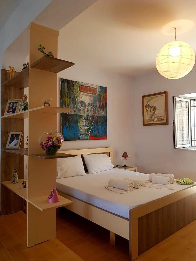 Aira Apartment Himare Ngoại thất bức ảnh