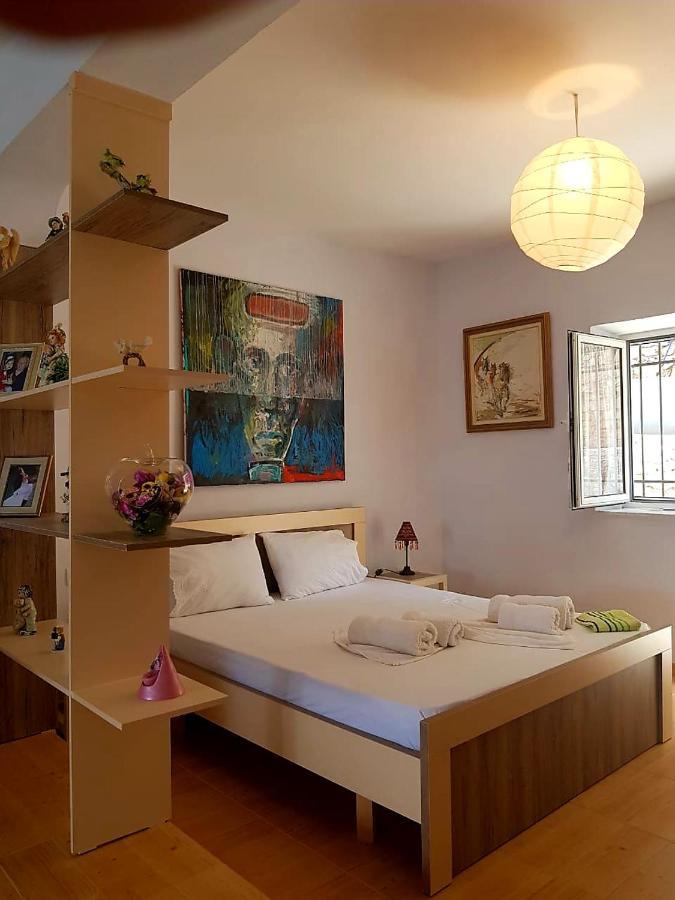 Aira Apartment Himare Ngoại thất bức ảnh