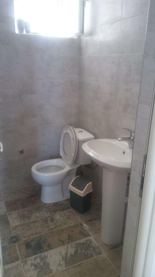 Aira Apartment Himare Ngoại thất bức ảnh
